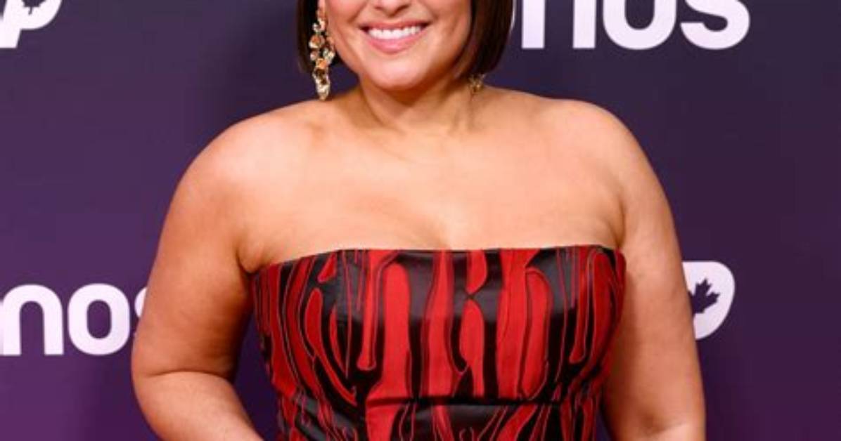Explore the Linguistic World of Nelly Furtado Languages She Speaks And