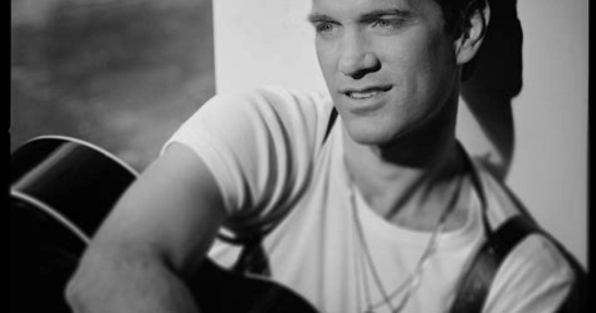 Exploring the Life of Chris Isaak and His Wife