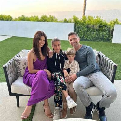 Exploring the Life of Eric Winter's Ex-Wife: a Comprehensive Guide
