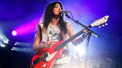 Fact Check: Is Kt Tunstall Gay? Partner or Husband -Everything to Know
