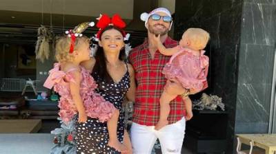 Faf Du Plessis Children- Daughter Amelie and Zoey Plessis