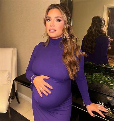 Fans Are Convinced Anastasia Kingsnorth Is Pregnant After She Put out a Test Talk Video