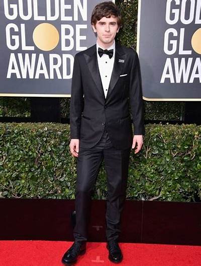 Freddie Highmore Height, Weight, Body Measurements, Shoe Size