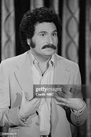 Gabriel Kaplan: Legendary Comedian and Sportscaster