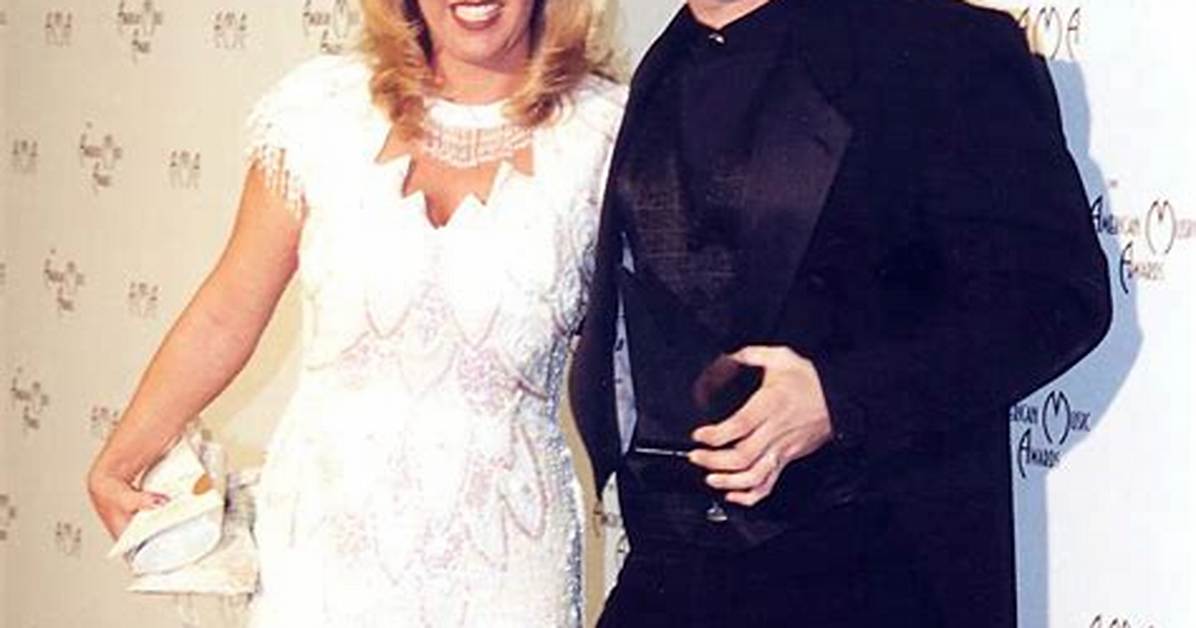 Garth Brooks Wife Sandy Mahl
