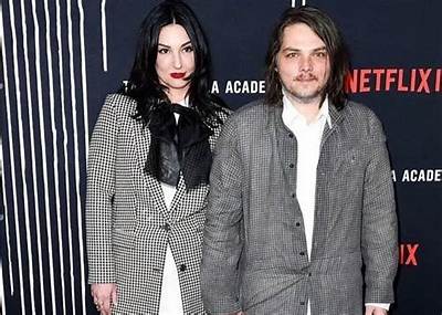 Gerard Way's Wife: a Comprehensive Look into the Life of Kori Cantrell