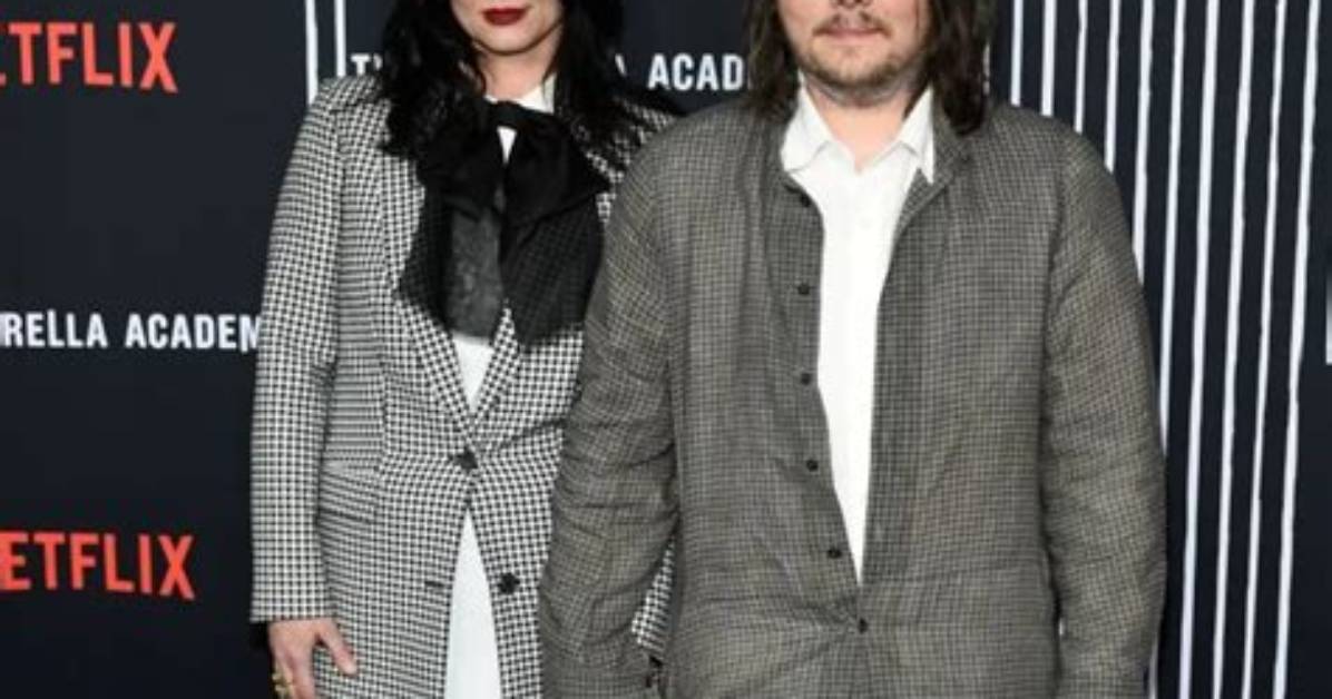 Gerard Way Wife Band: a Comprehensive Guide