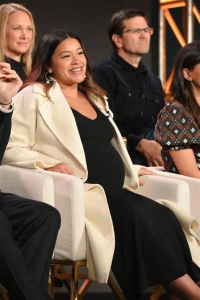 Gina Rodriguez Shares How Her Unplanned Pregnancy Was Hidden on ‘Not Dead Yet’ - Sarkariresult