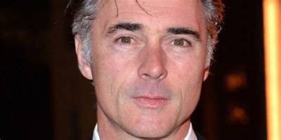 Greg Wise Net Worth