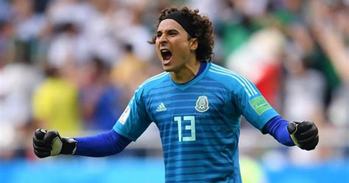 Guillermo Ochoa Net