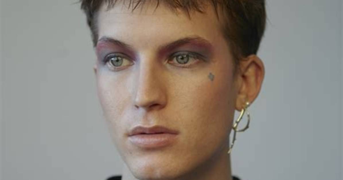 Gus Dapperton Height, Age, Wiki, Sister, Tour 2019, Net Worth, Bio