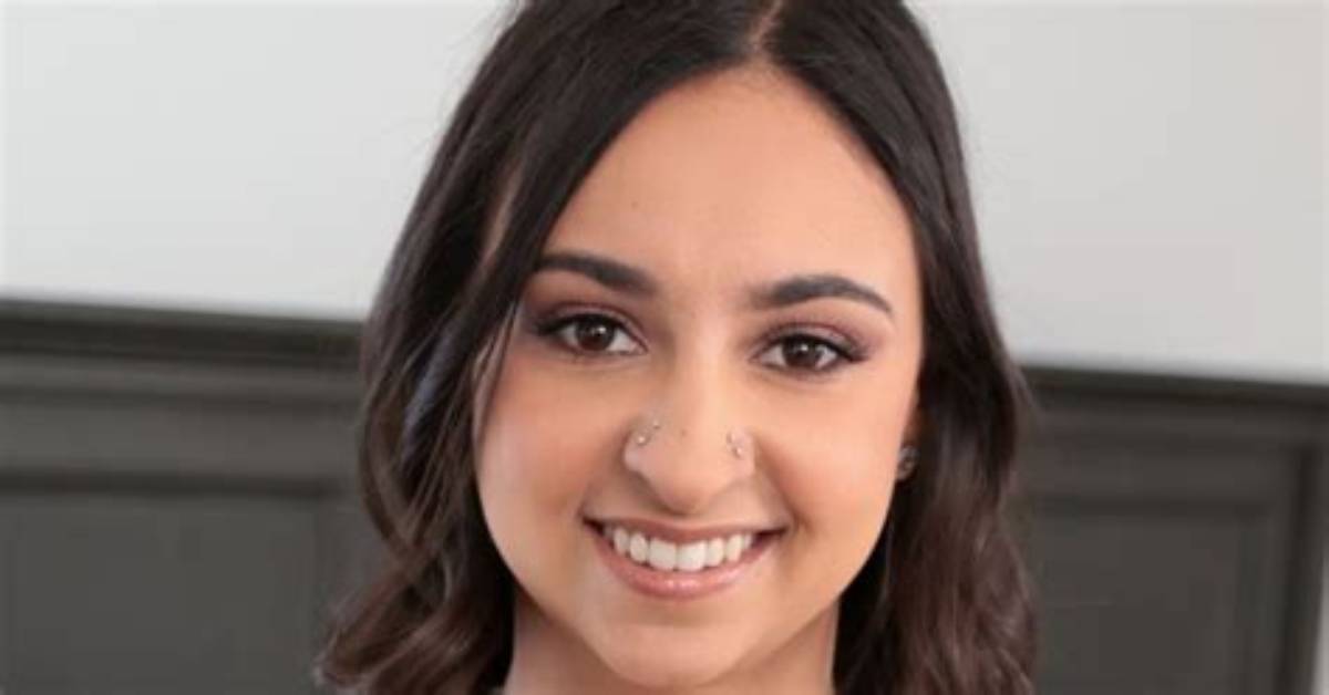 Hailey Rose Gif: a Comprehensive Guide to Her Viral Fame, Career, and Impact