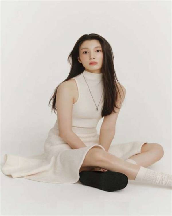 Han Dong Height, Weight, Net Worth, Age, Birthday, Wikipedia, Who, Instagram, Biography