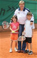 Hana Mandlikova's Daughter Shines in Tennis