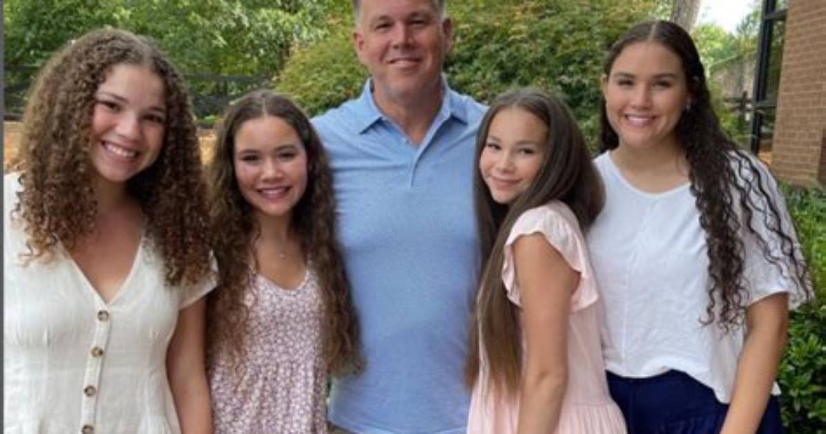 Haschak Sisters Height Biography Wiki Age Family Net