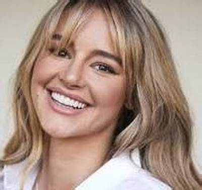 Hassie Harrison Net Worth: Career, Home, Age, Income, All You Need to Know - Sarkariresult