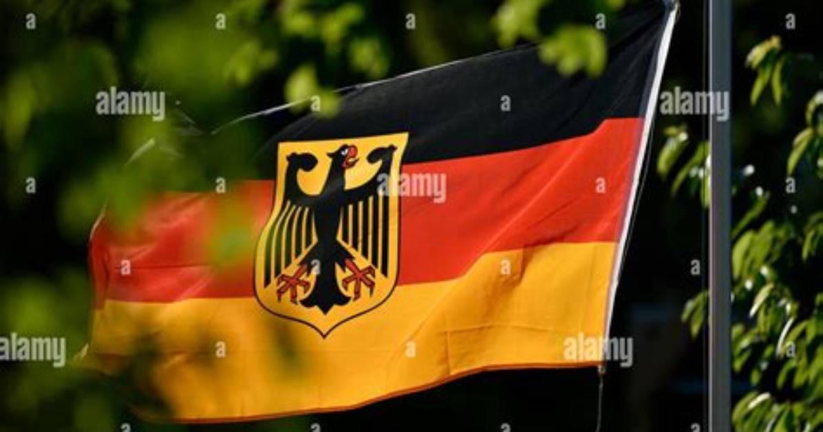 Hat Die Deutsche Flagge Ein Adler?