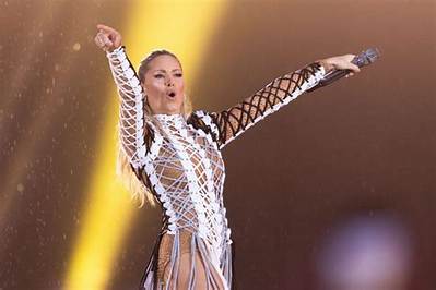 Helene Fischer’s Net Worth, Fact, Career, Awards, Biography & Life Story