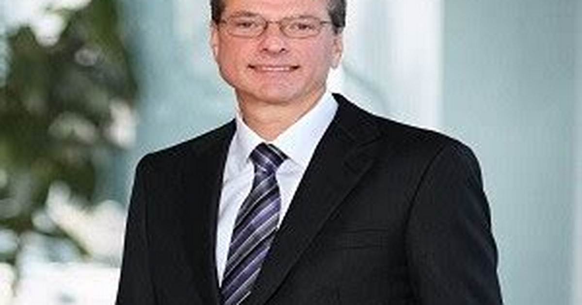 Henry Samueli Net