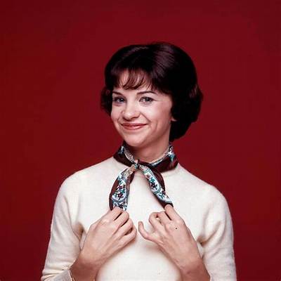 How Did Cindy Williams Die? Laverne & Shirley Actress Cause of Death Explained