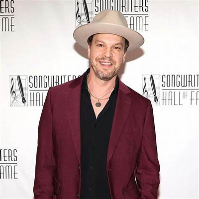 How Did Gavin Degraw Get on One Tree Hill? How Old Was Gavin Degraw in One Tree Hill?