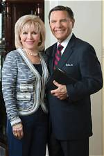 How Did Kenneth Copeland Make His Money? Net Worth Explored as “Demon” Interview of ‘Creepy Preacher’ Goes Viral