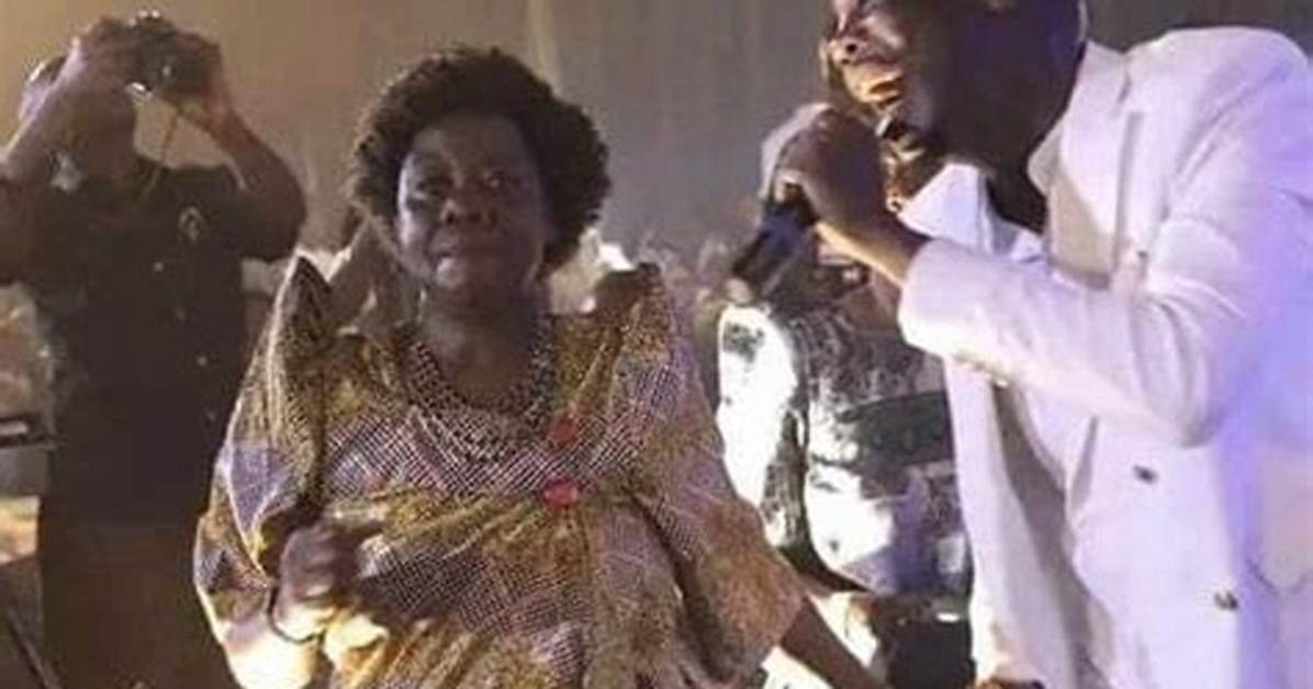 How Did Mesach Semakula’s Mother Die? Musician’s Fans Pays Tributes to His Mother