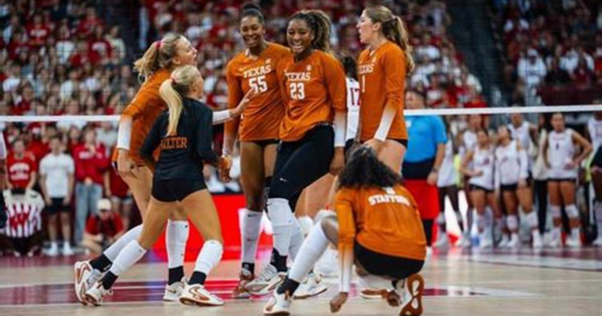 How Heavy Is a College Volleyball?