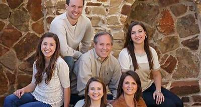 How Many Kids Does Ken Paxton Have with Wife Angela Paxton? a Look at Texas Primary Runoffs’s Winner
