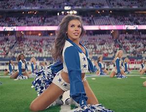 How Much Does a Dallas Cowboy Cheerleader Get Paid?