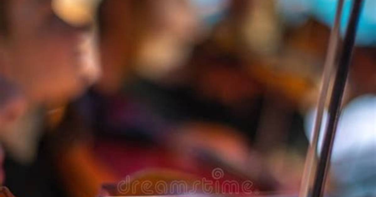 How Much Does a Violinist Earn in an Orchestra?