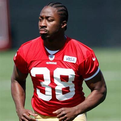 How Much Money Does Marcus Lattimore Make? Latest Marcus Lattimore Net Worth Income Salary