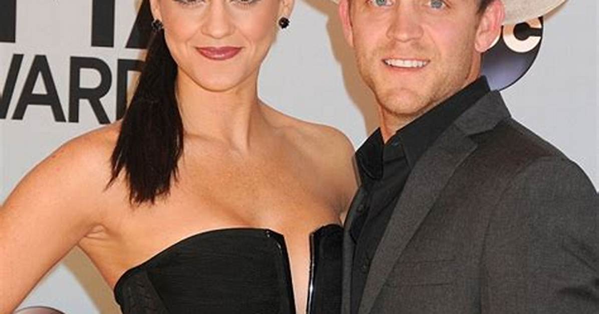 How Old Is Justin Moore's Wife? Age Difference Revealed