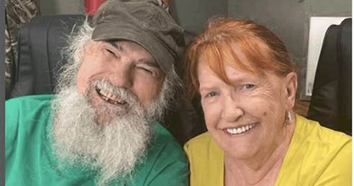 How Old Is Si Robertson Wife
