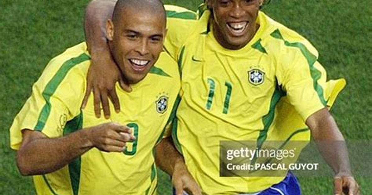 How Old Was Ronaldinho in 2002: a Comprehensive Age Exploration