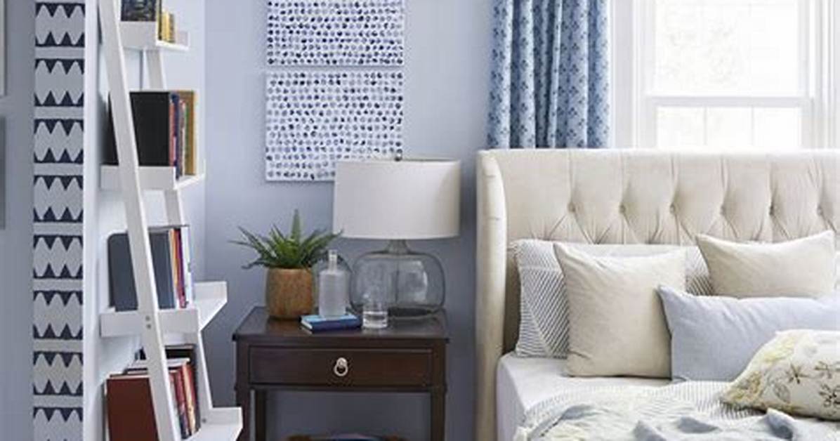 How to Arrange a Bedroom with a Lot Of