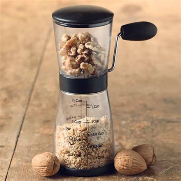 【How-To】Can I Grind Nuts in a Coffee Grinder