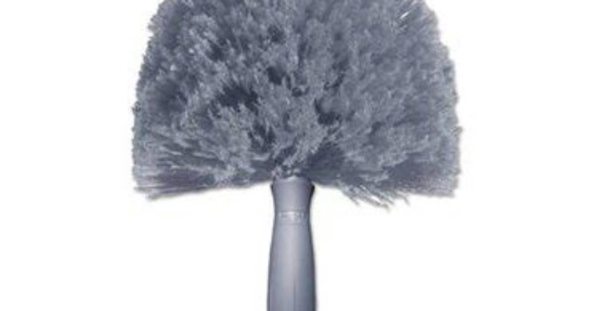 How to Clean a Cobweb Duster