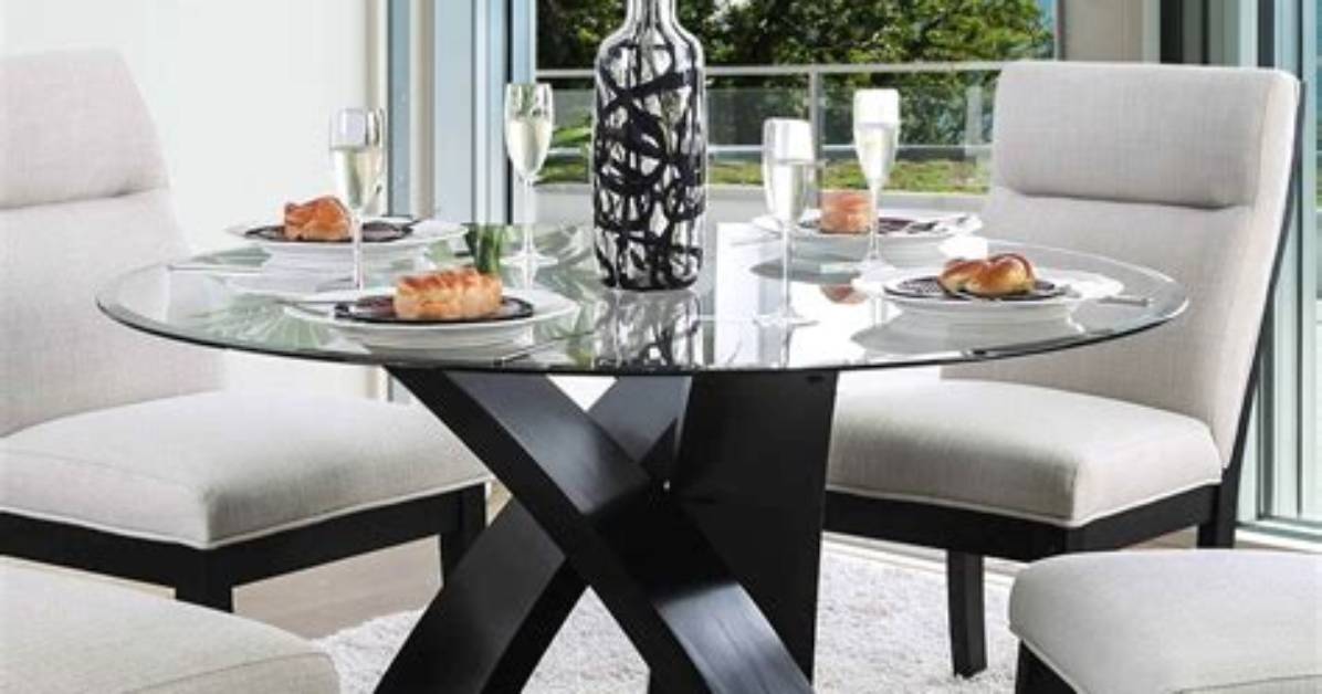 How to Clean a Glass-Topped Dining Table
