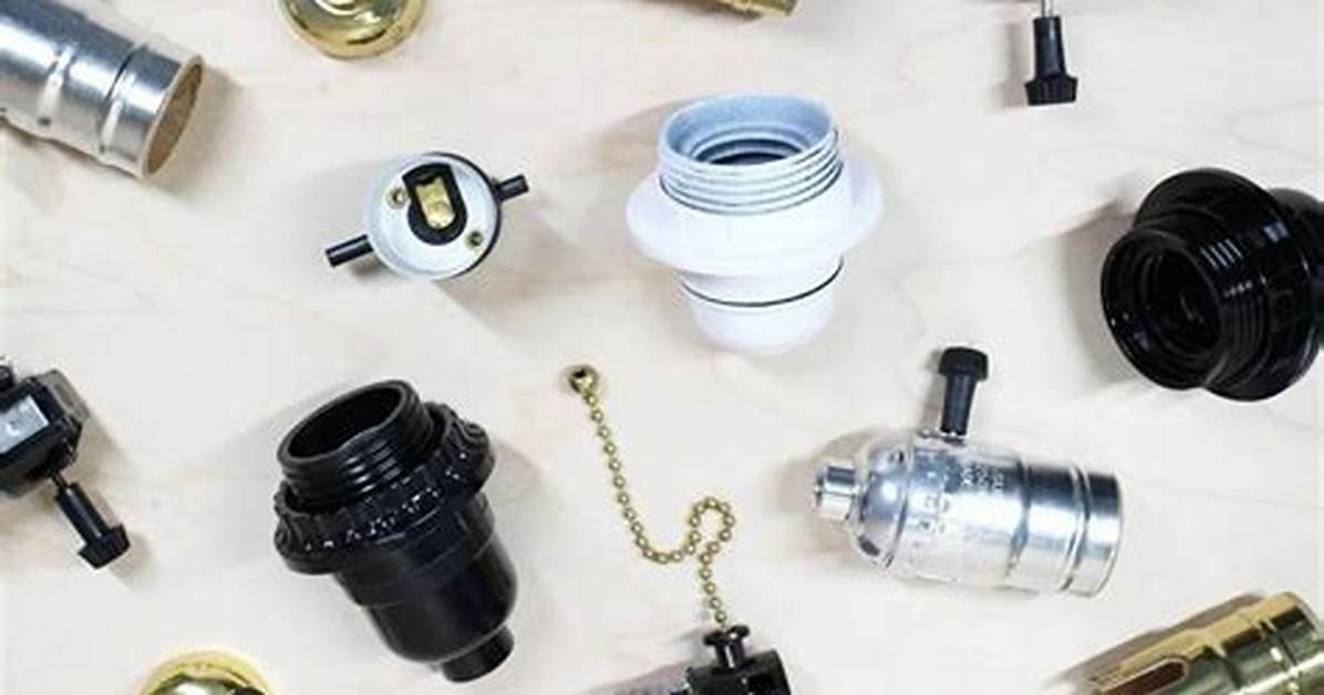 How to Clean a Lamp Socket