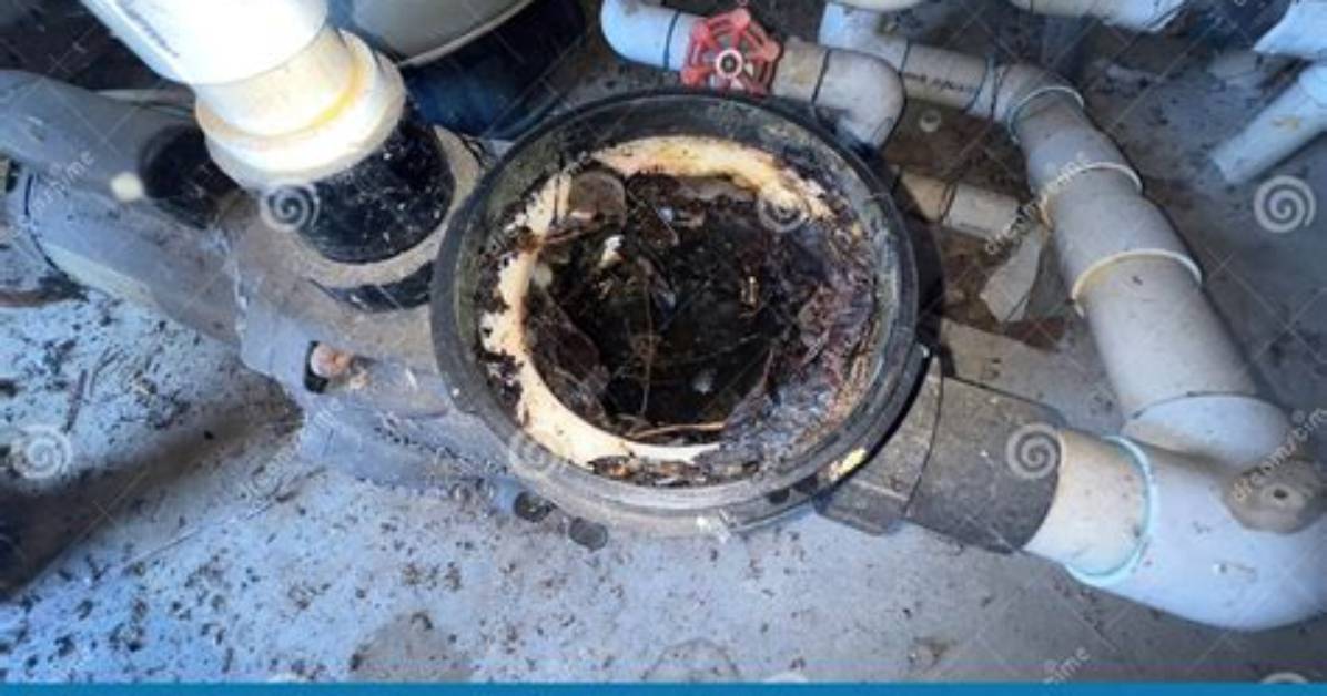 How to Clean Clogged Pool Pipes
