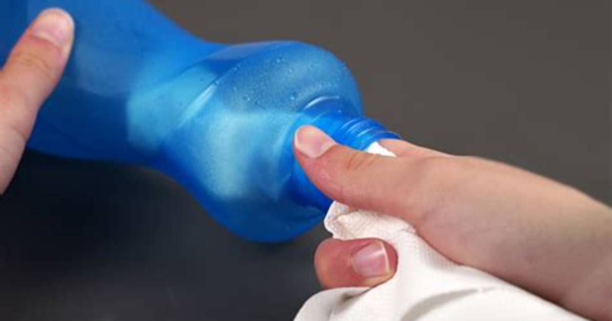 How to Clean Plastic