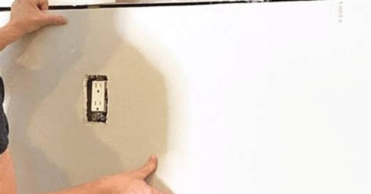 How to Cut Outlets in Wall