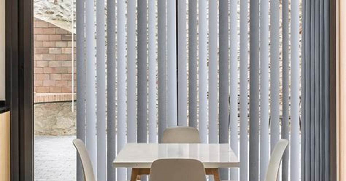 How to Glue Fabric on Vertical Blinds