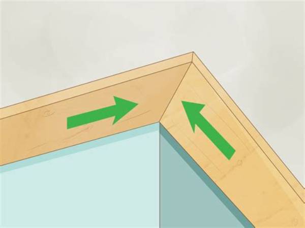 【How-To】How to Cut the Outside Corners of Crown Molding
