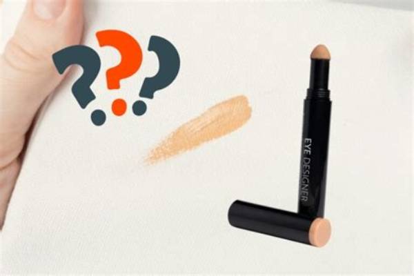 【How-To】How to Get Concealer out of Clothes