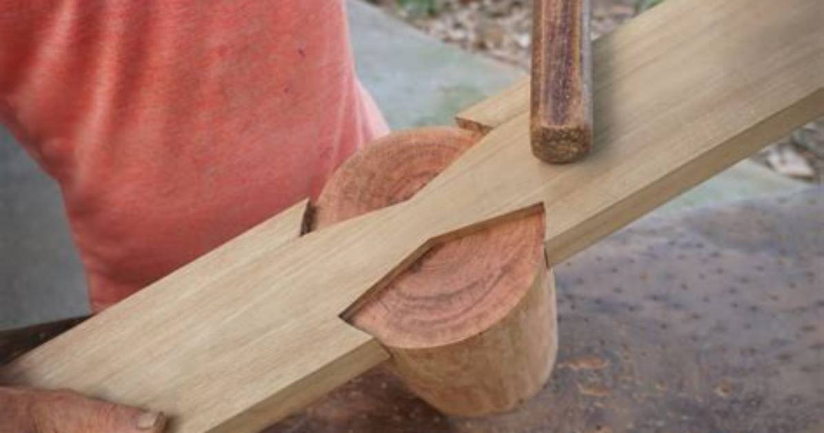 How to Join Round Wood Posts at a 90 Degree