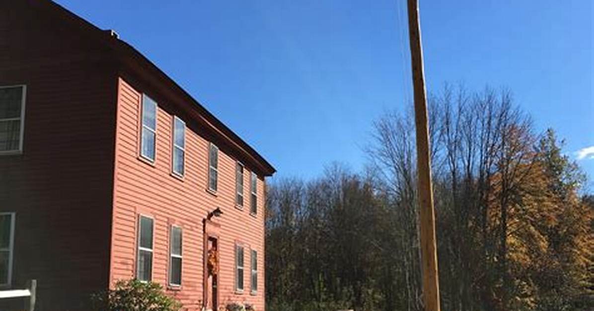How to Make a Wooden Flag Pole