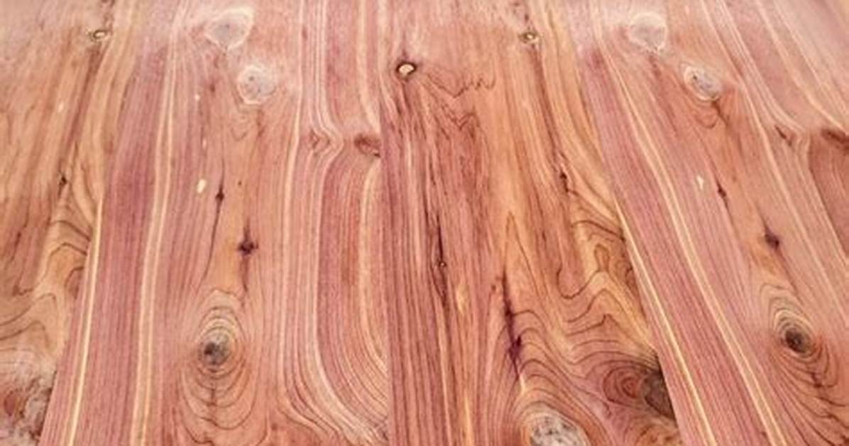 How to Peel Cedar