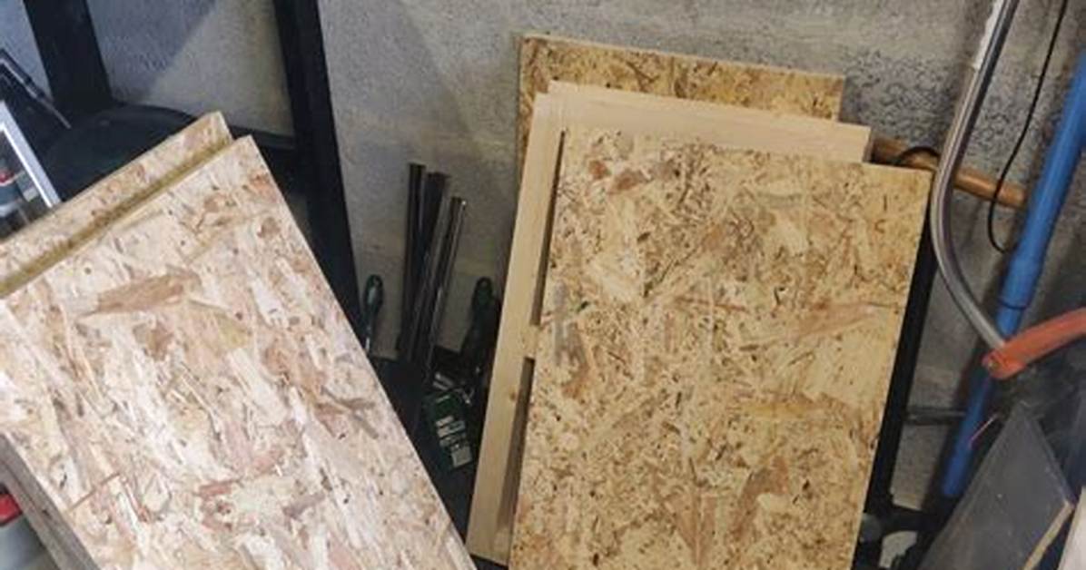 How to Reduce Wood Table